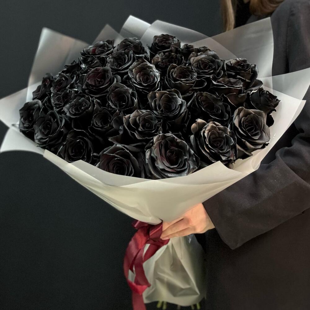 Букет из 31 черной розы