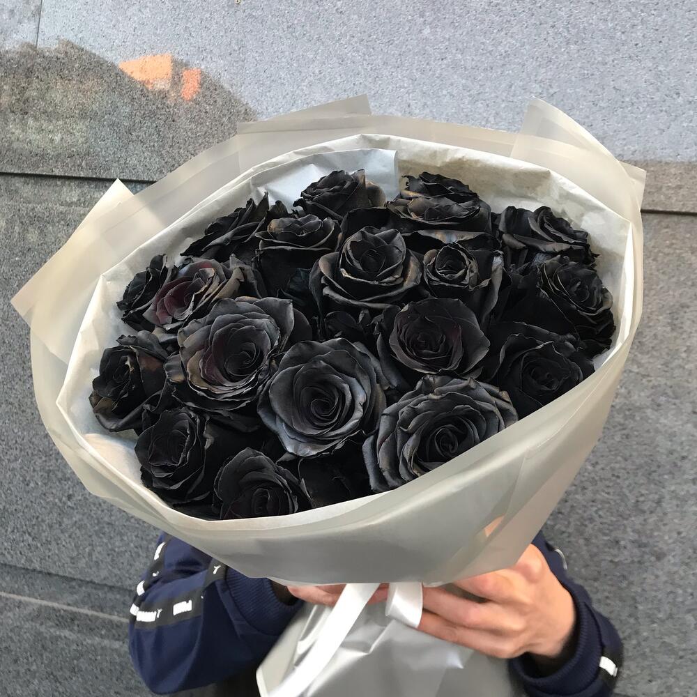 Букет из 19 чёрных роз Эквадор