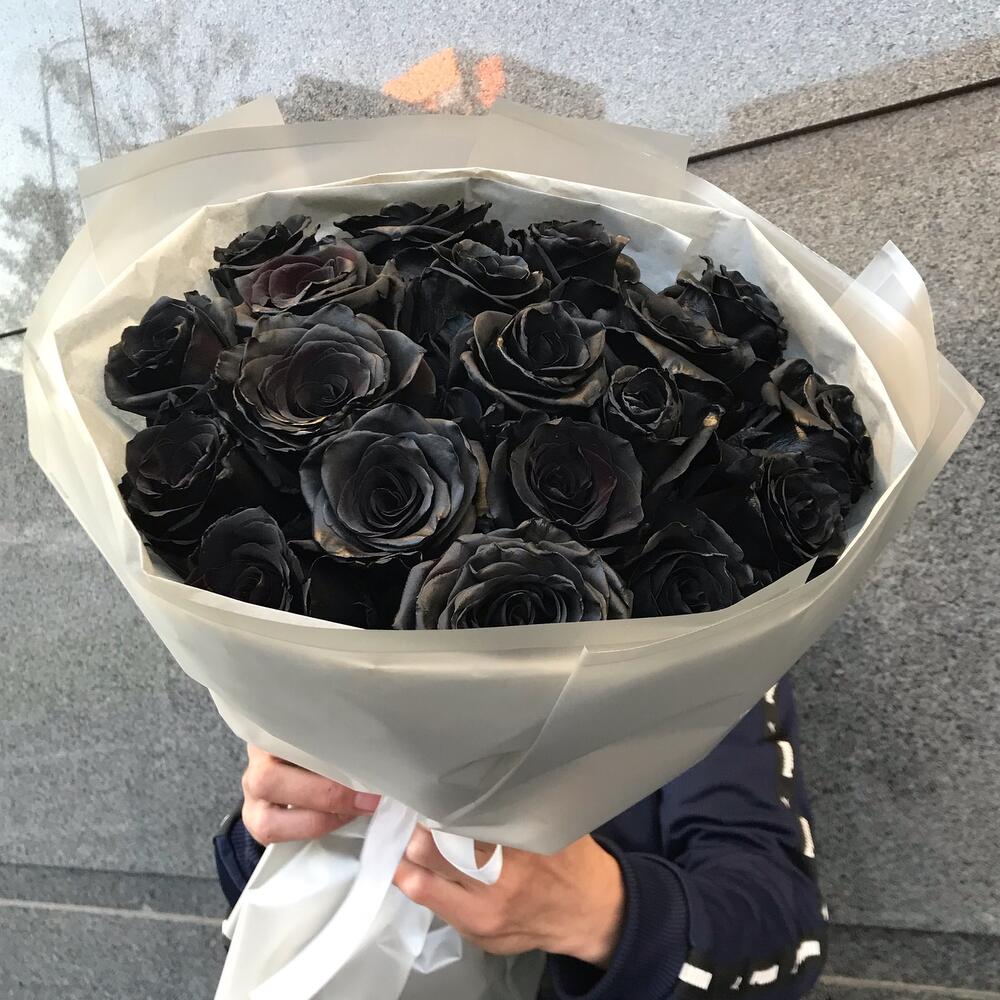 Букет из 19 чёрных роз Эквадор
